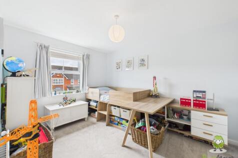 CAM02463G0-PR0086-STILL039