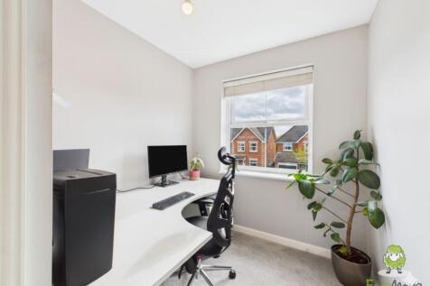 CAM02463G0-PR0086-STILL044a