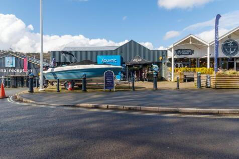 Aquatics and Boaters Bar Bowness