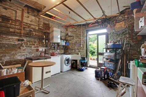 Lrg_17 Cellar Garden Room