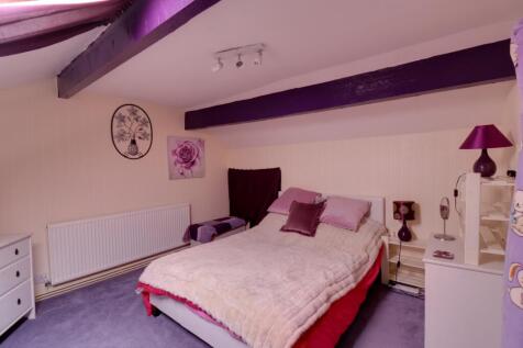 Double bedroom 2