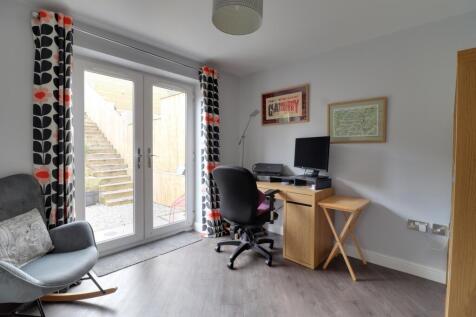 Bedroom 4 - Office