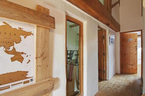 1st Floor Landing