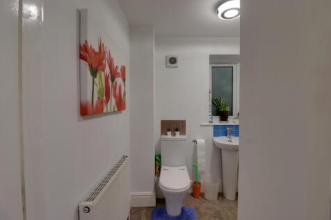 Middle WC