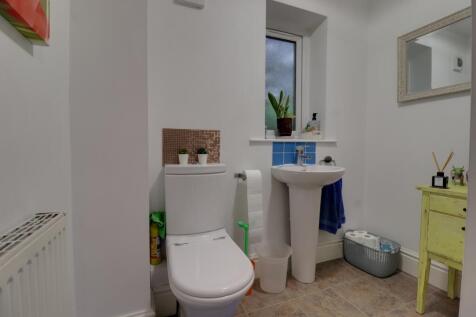 Middle WC 1A