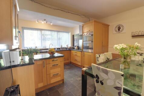 Kitchen Diner 1