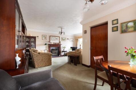 Lounge Dining Room