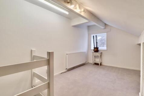 Spacious versatile attic room