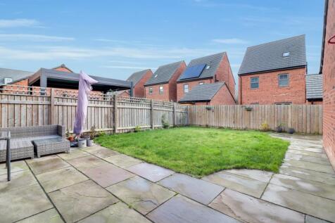 View of the rear garden 