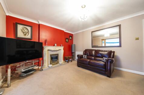 Lounge B