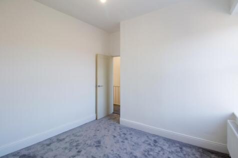 Bedroom 1 Adam Hendry EweMove Mirfield