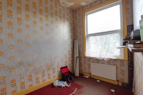 Double bedroom 1