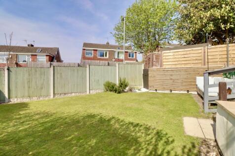 Rear garden lawned area