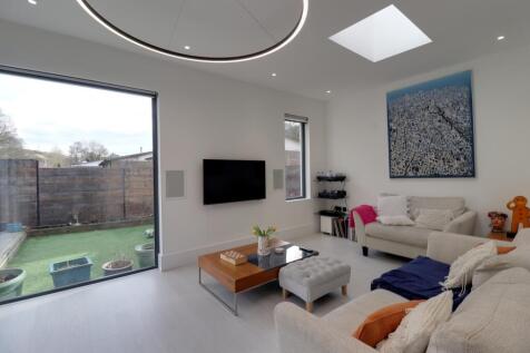 Lounge 2