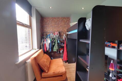 Double bedroom 2