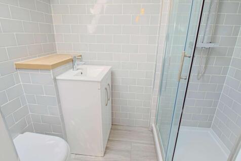 EnSuite to Attic Bedroom