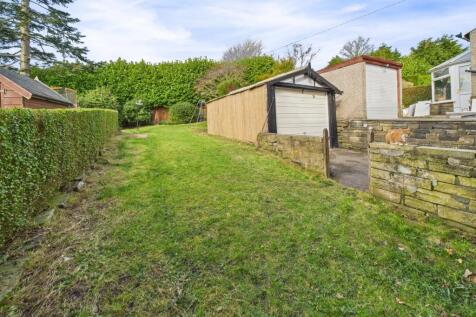 Driveway to Garage