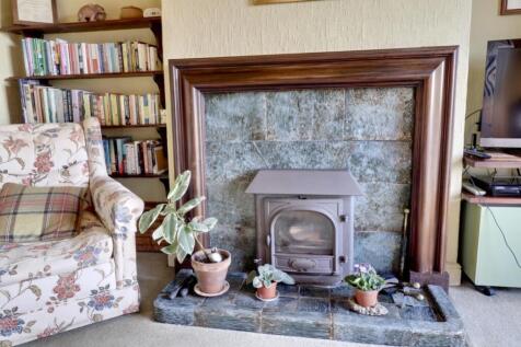 Fireplace with log burner