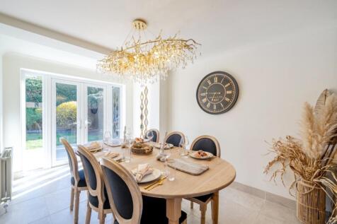 EweMove Wetherby Dining Area1