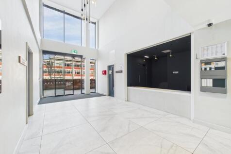 Concierge in Reception