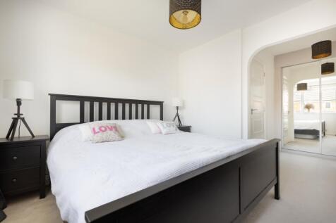 Principal Bedroom Paul Benson Ewemove Goole And Se