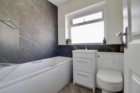 Contemporary bathroom