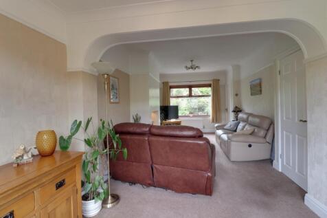 Lounge 1