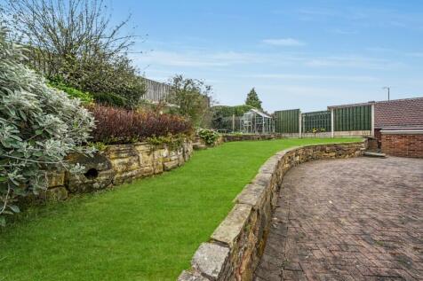 Side View Of The Rear Garden