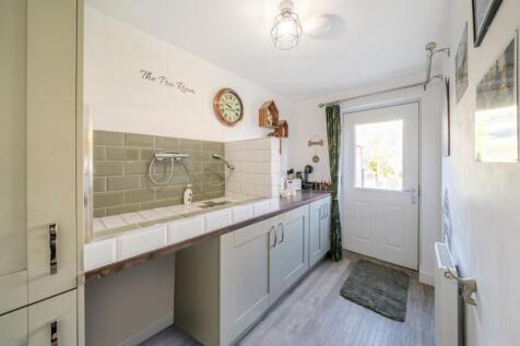 Utility Room With Bespoke Doggy &amp; Pet Shower