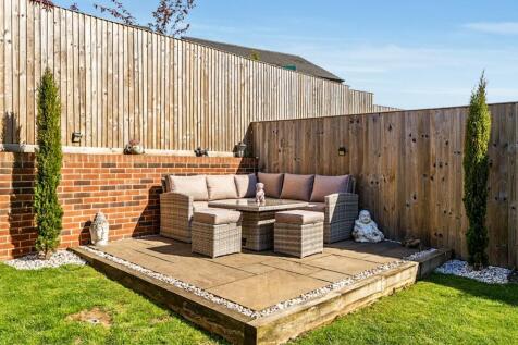 Seperate Seating Area 