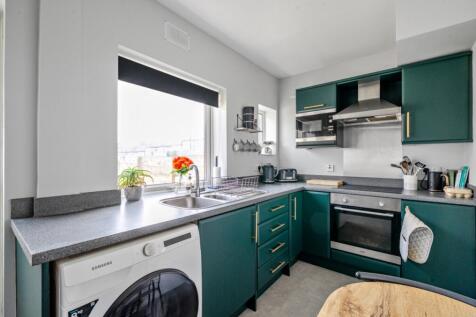 EweMove Harrogate Kitchen2