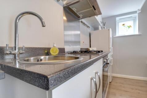7- Rob Hammond EweMove Pontefract
