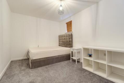 11- Rob Hammond EweMove Pontefract