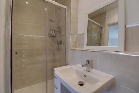 Ensuite shower room