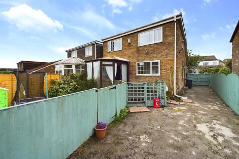 Driveway to Rear Garden and Garage