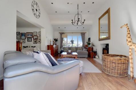 6- Rob Hammond EweMove Pontefract