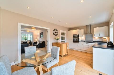 Estate Agent in Harrogate Kitchen Diner1