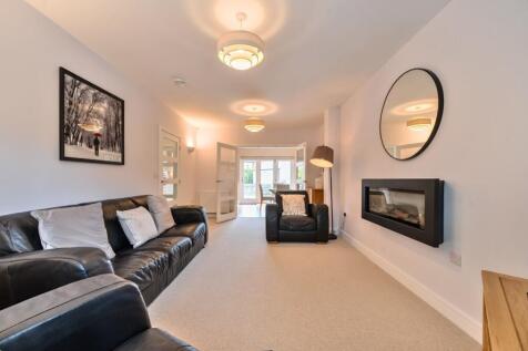Estate Agent in Harrogate Living Room2