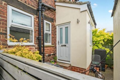 Harrogate Estate Agent Rear Entrance