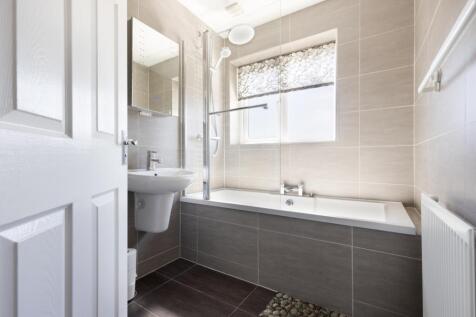 Bathroom Ewemove Sales And Lettings Goole And Selb