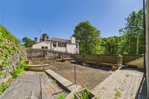Decking to Side of Property