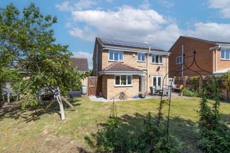 Rear Garden Looking Towards House Ewemove Sales An