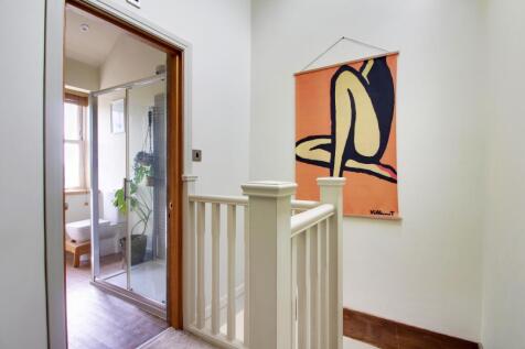 1st Floor Landing