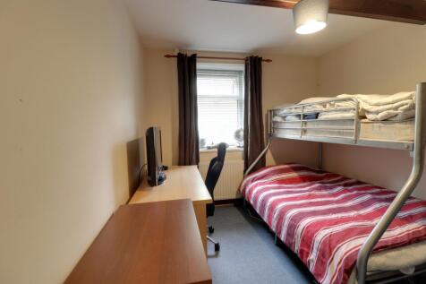 Double bedroom 2
