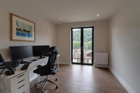 Double bedroom 2