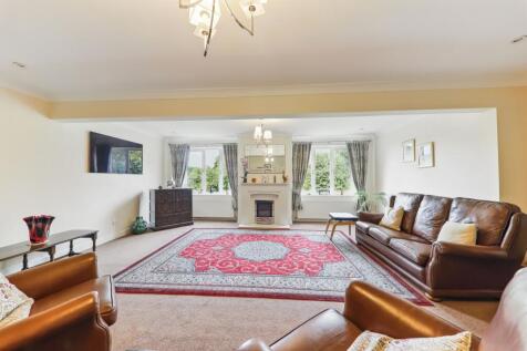 Parkhead Close - Living Room - EweMove Wakefield