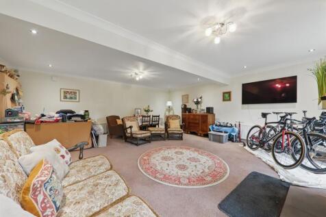 Parkhead Close - Downstairs Living - EweMove Wakef