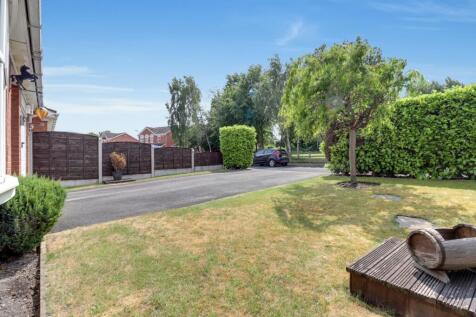25- Rob Hammond EweMove Pontefract