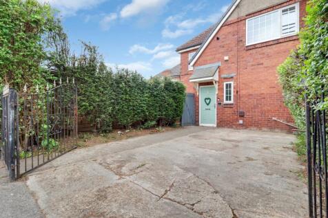 23- Rob Hammond EweMove Pontefract