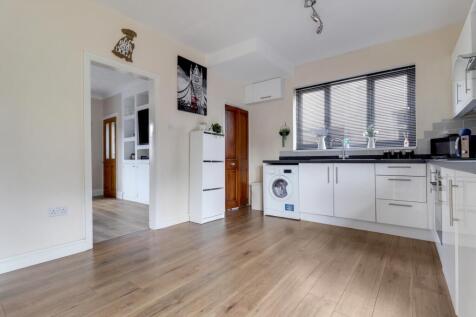 8- Rob Hammond EweMove Pontefract